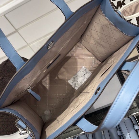 Michael Kors Kenly Large NS Tote Chambray Multi - Picture 14 of 16